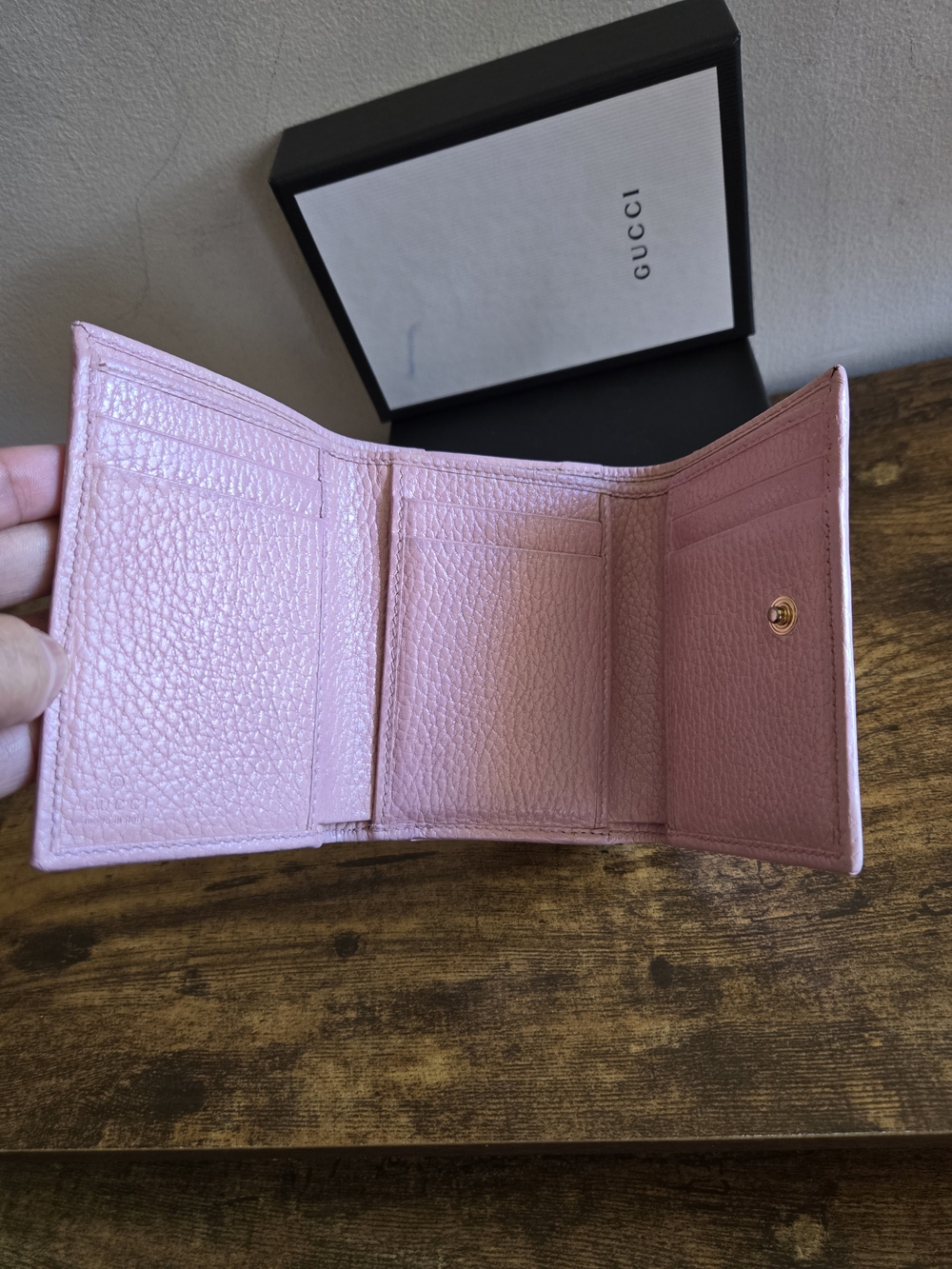 Gucci Pink Leather Small Wallet with Gold Hardware - Picture 2 of 9